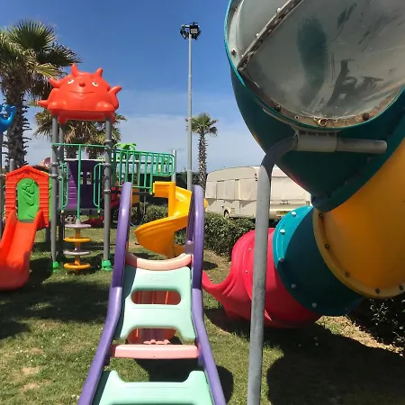 Villaggio Turistico Mare * Lido di Fermo